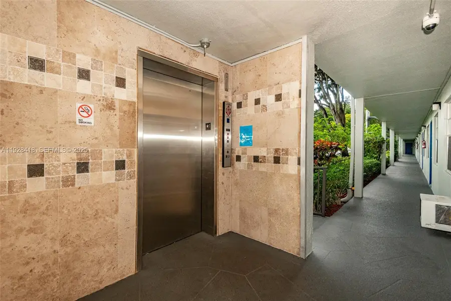 13450 SW 3rd St #306D, Pembroke Pines, FL 33027 - Image #2