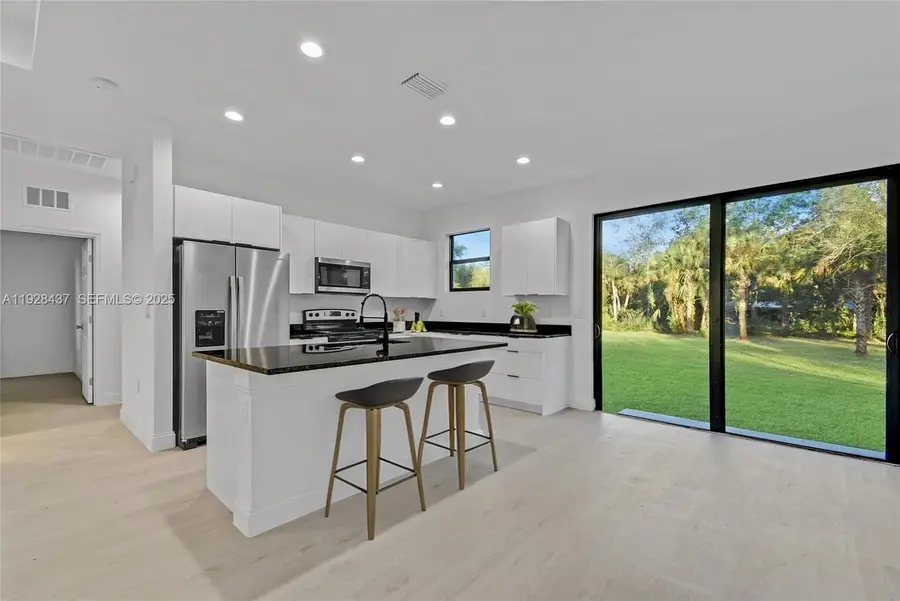 618 Sheldon Ave, Lehigh Acres, FL 33936 - Image #3