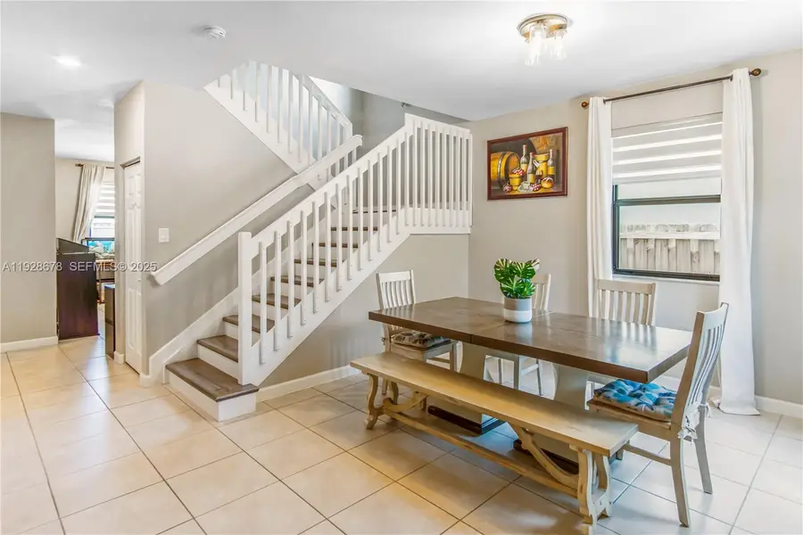 724 SE 37th Ave, Homestead, FL 33033 - Image #2