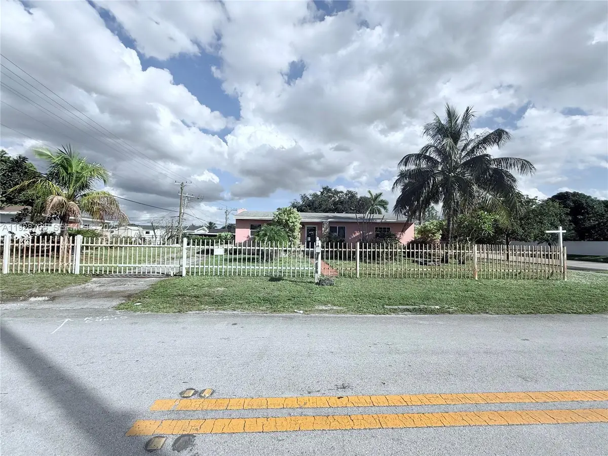 17501 NW 41st Ave, Miami Gardens, FL 33055 - Image #1