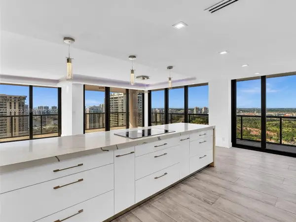 19667 Turnberry Way #27D, Aventura, FL 33180