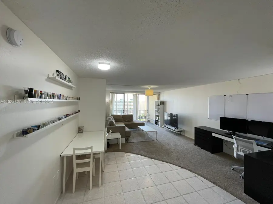 1750 NE 191st St #814-2, Miami, FL 33179 - Image #3
