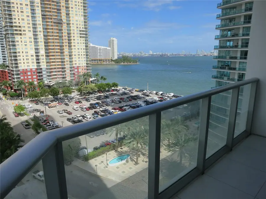 1300 Brickell Bay Dr #1110, Miami, FL 33131 - Image #2