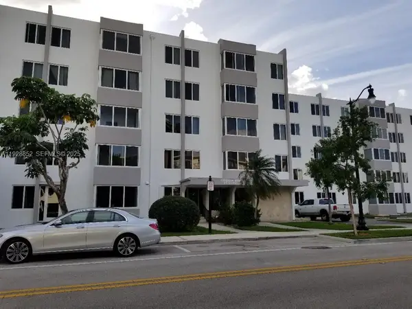 250 180th Dr #159, Sunny Isles Beach, FL 33160