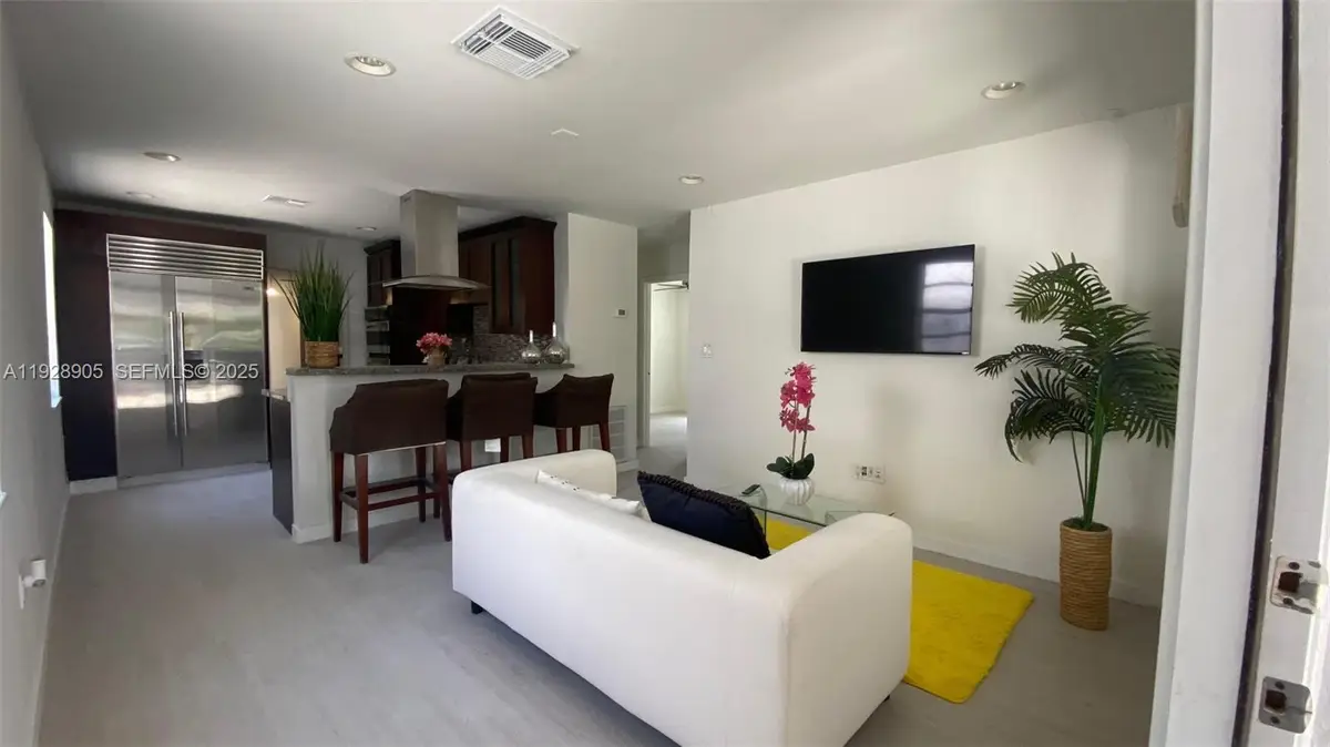 1947 Garfield St, Hollywood, FL 33020 - Image #1