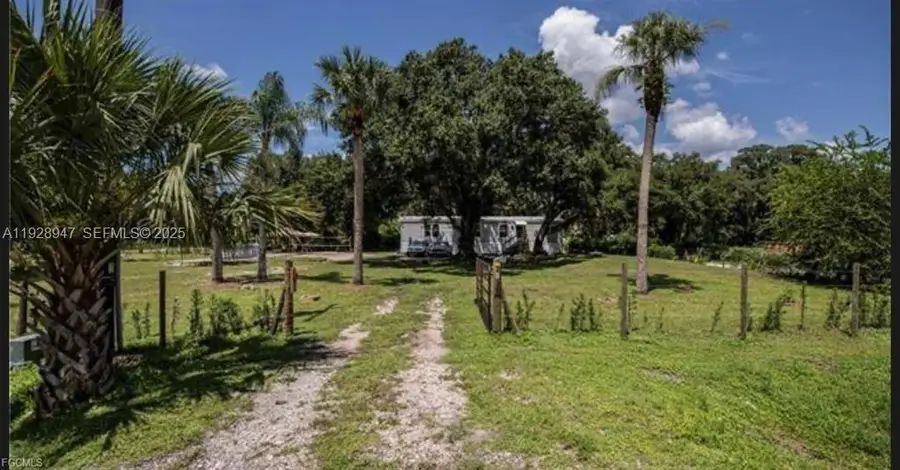 2638 Ortona Locks Rd, Moore Haven, FL 33471 - #2