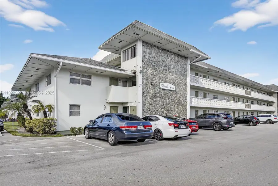 4200 NW 3rd Ct #141, Plantation, FL 33317 - Image #2