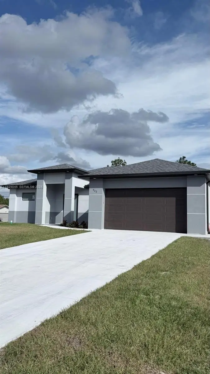 922 Richmond Ave N, Lehigh Acres, FL 33972 - #3