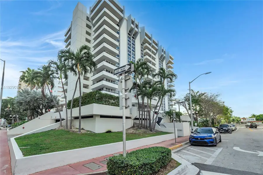 3200 Collins Ave #12-8, Miami Beach, FL 33140 - #2