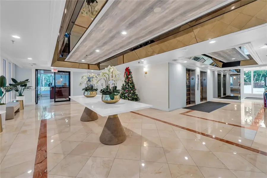 3200 Collins Ave #12-8, Miami Beach, FL 33140 - #3