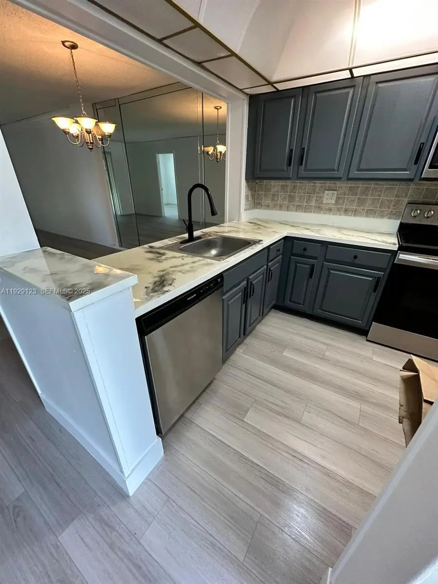 8001 Fairview Dr #101, Tamarac, FL 33321 - Image #3