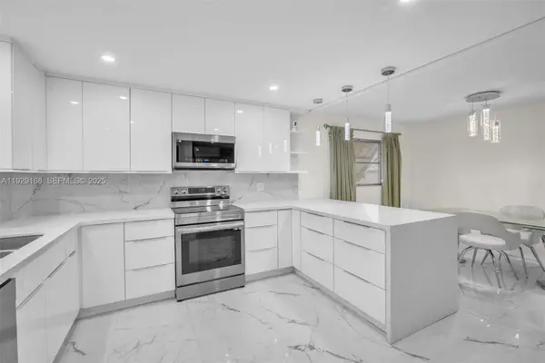 500 S Luna Ct #7, Hollywood, FL 33021