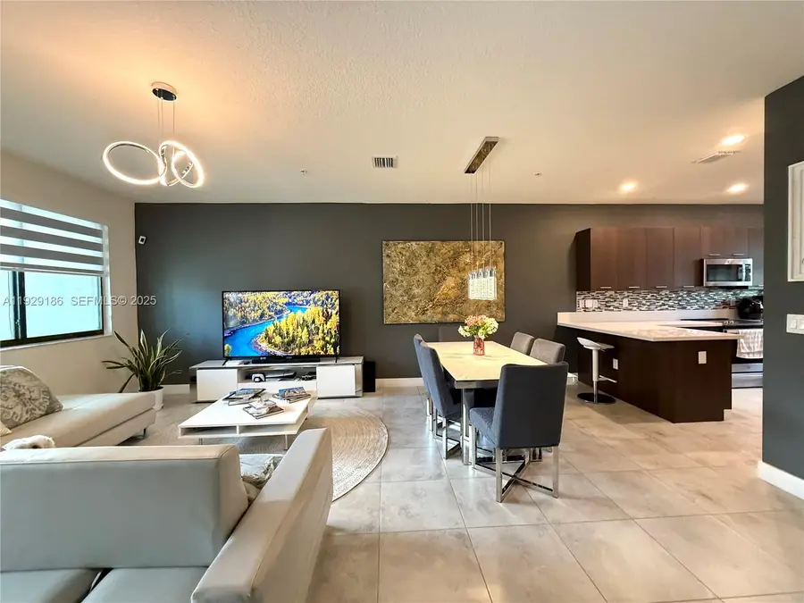 4654 NW 84th Ave, Doral, FL 33166 - Image #3