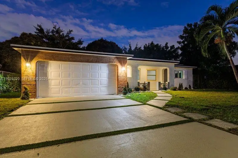 256 NW 78th Ter, Margate, FL 33063 - Image #2