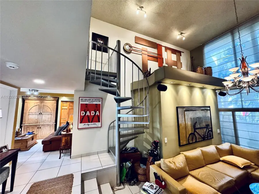 3007 NE 183rd Ln, Aventura, FL 33160 - Image #3