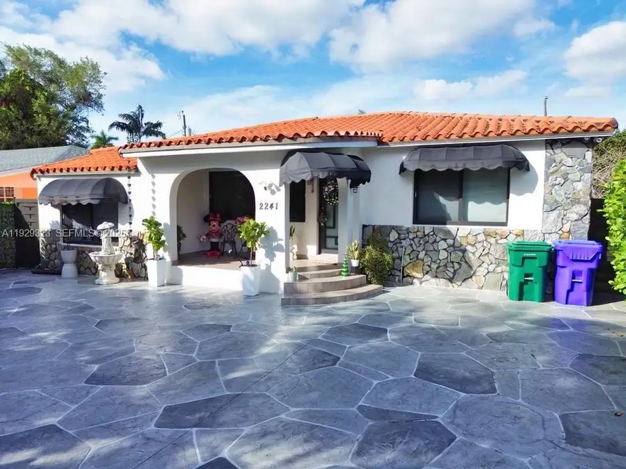2241 SW 26th St, Miami, FL 33133 - Image #3