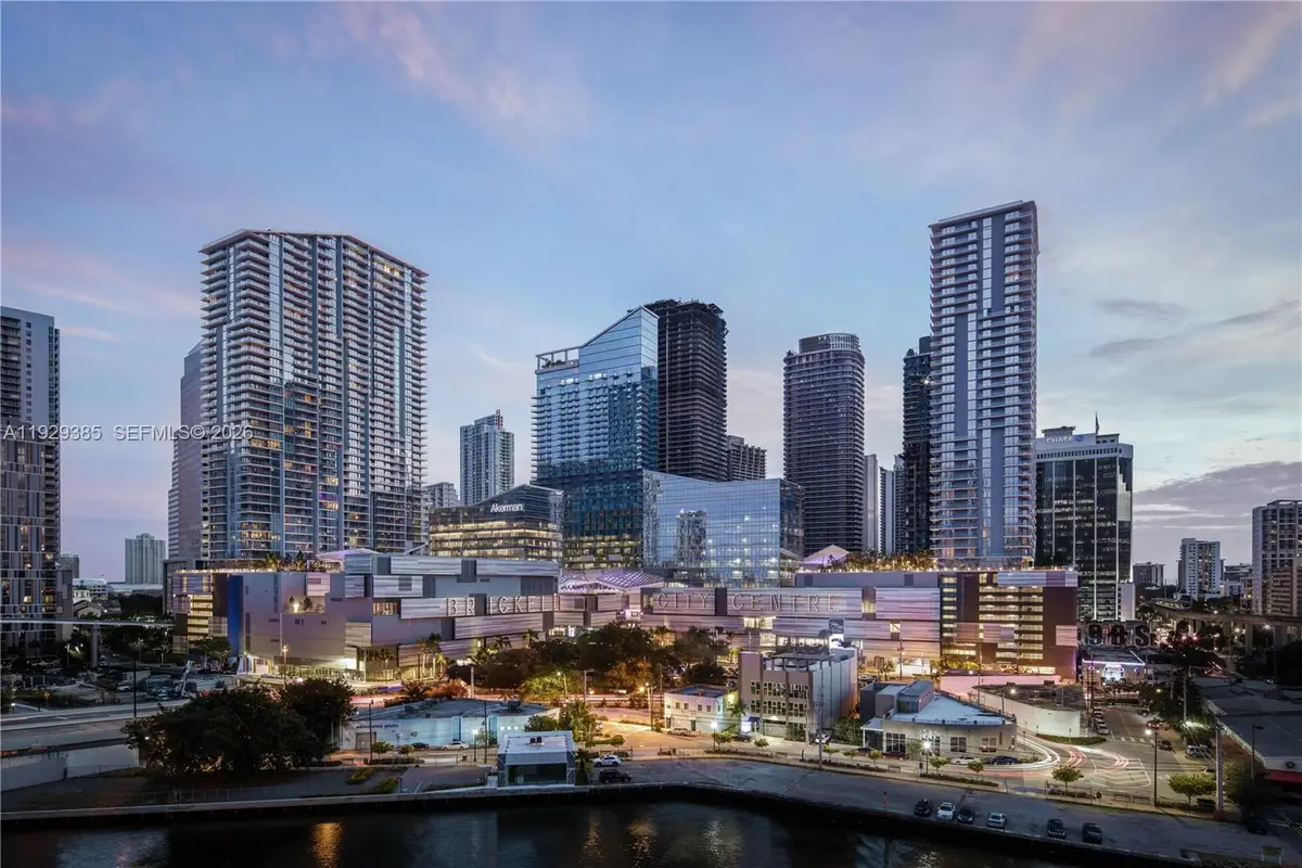 88 SW 7th St #2501, Miami, FL 33130 - Image #1