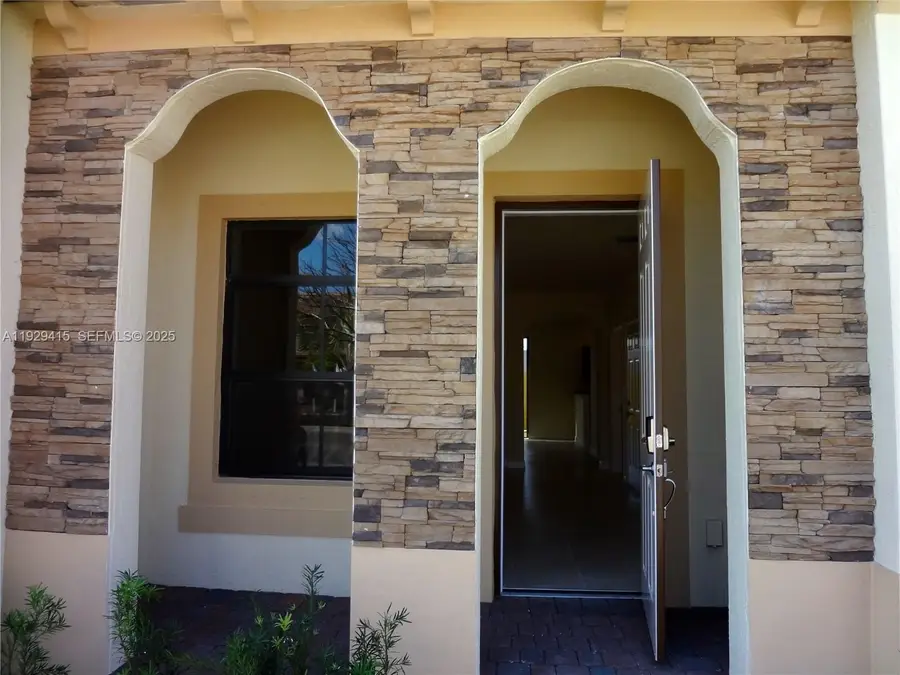 11756 SW 238th St, Princeton Goulds, FL 33032 - Image #2