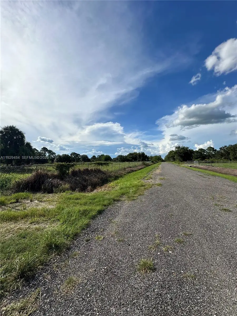 420 S. Coral St., Clewiston, FL 33440 - #3