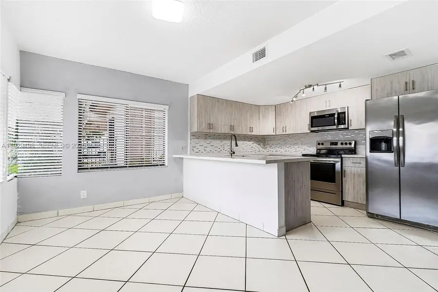 4705 SW 62nd Ave #104, Davie, FL 33314 - Image #2