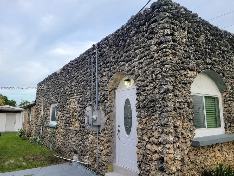 511 NW 62nd Ave, Miami, FL 33126 - Image #2