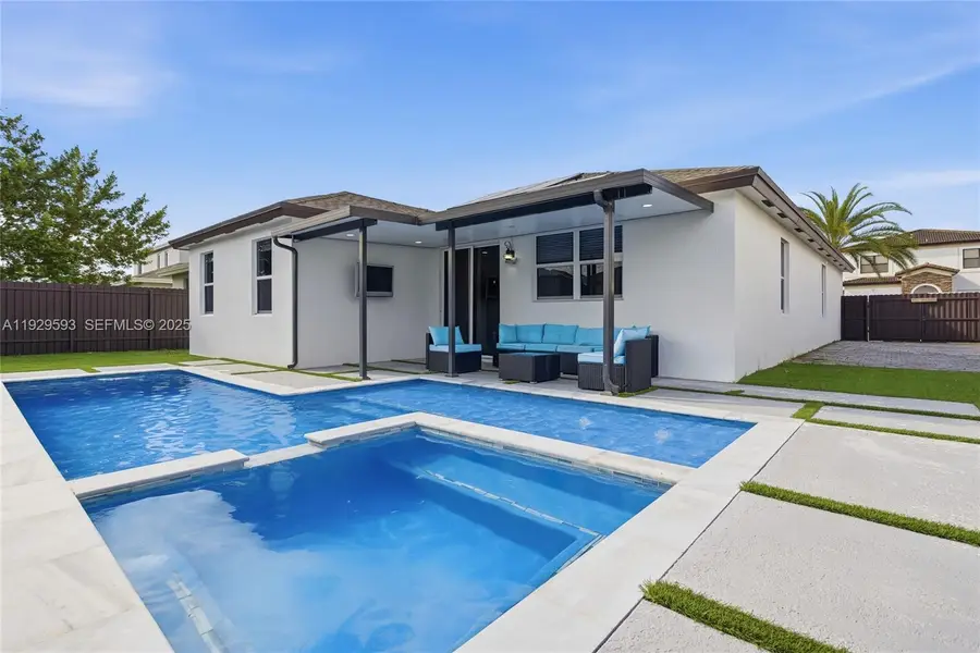 27641 SW 134th Ct, Homestead, FL 33032 - Image #2