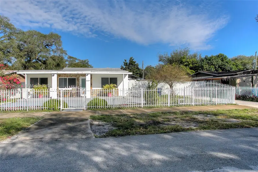 3119 NW 169th Ter, Miami Gardens, FL 33056 - Image #2