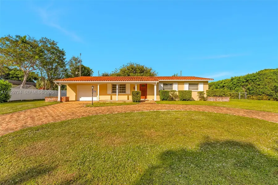 8345 SW 98th St, Miami, FL 33156 - Image #2