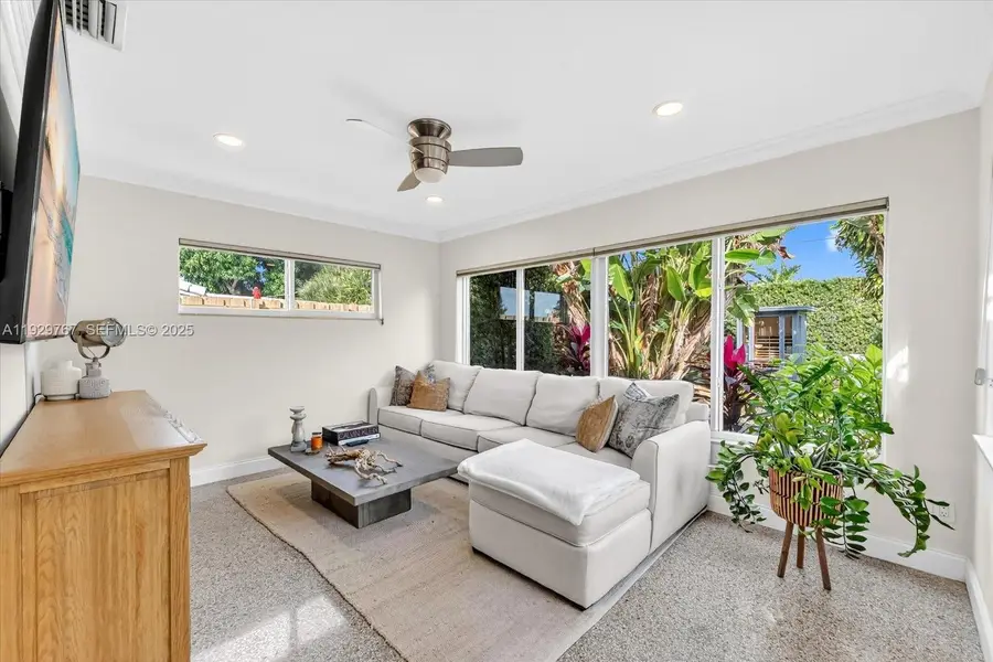 101 NE 46th Ct, Oakland Park, FL 33334 - Image #3