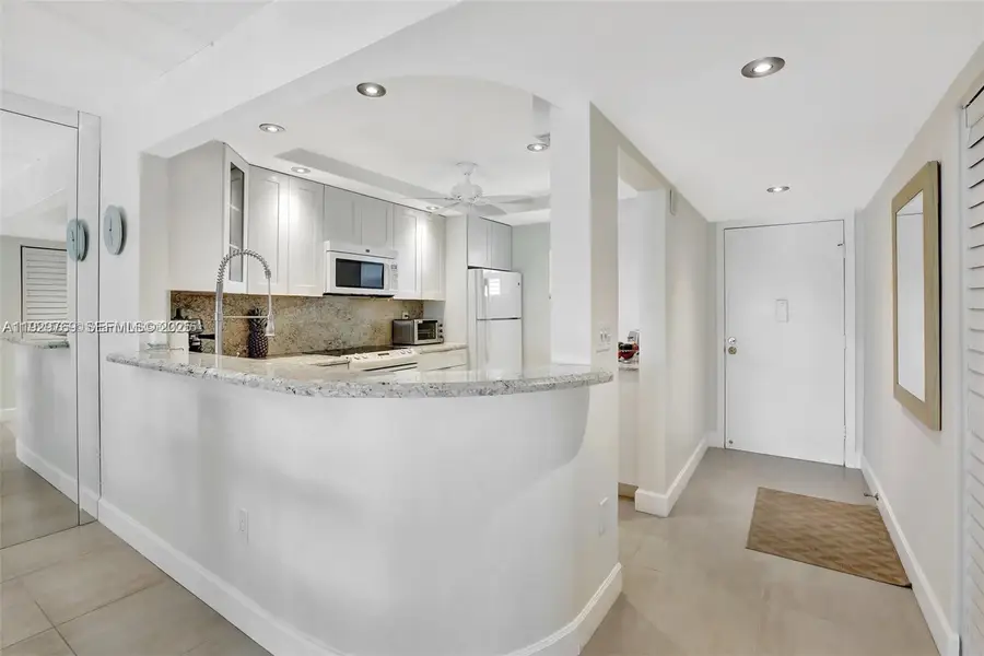 3930 Inverrary Blvd #405-D, Lauderhill, FL 33319 - Image #2