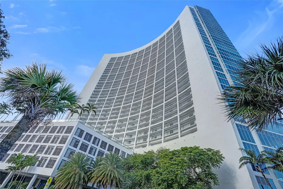 601 NE 36th St #1910, Miami, FL 33137 - Image #1