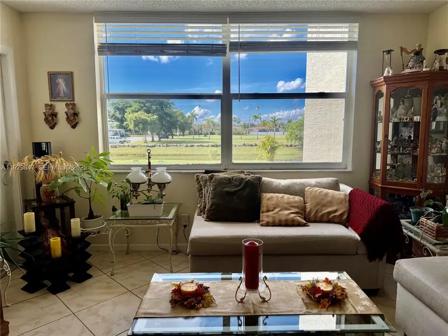 6890 Royal Palm Blvd #208H, Margate, FL 33063 - Image #3