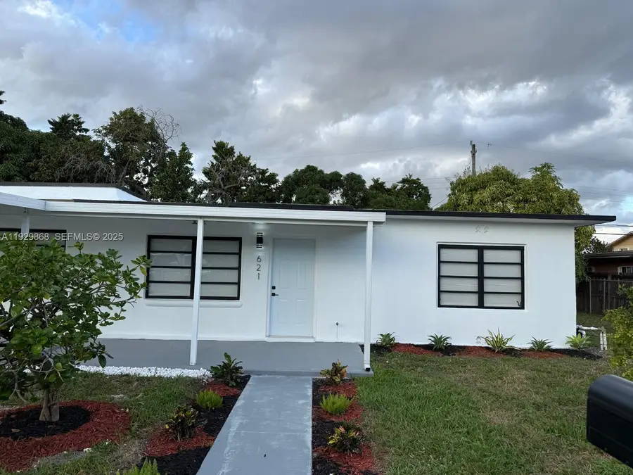 621 E 13th St, Hialeah, FL 33010 - Image #3