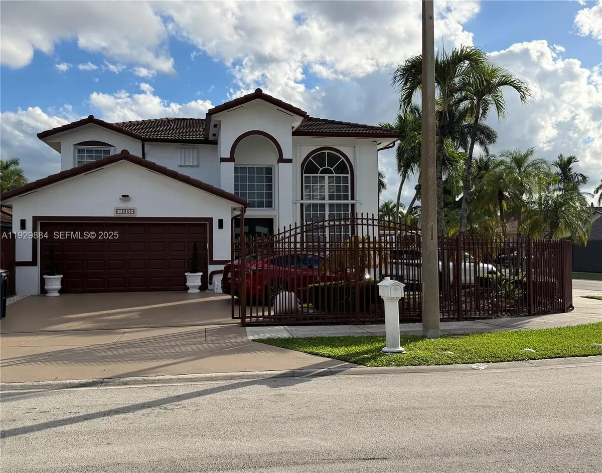 13966 SW 13th St, Miami, FL 33184 - Image #1