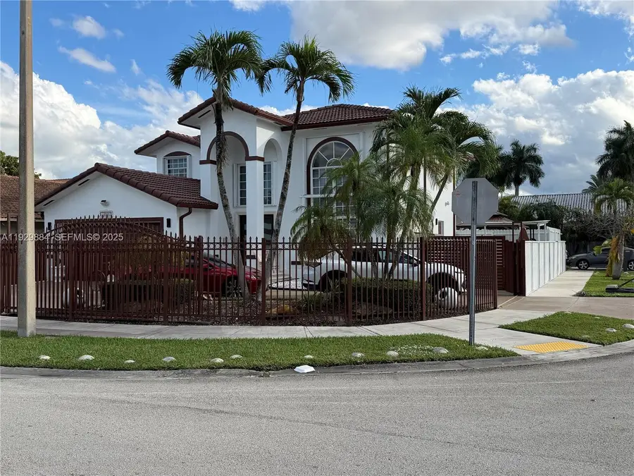 13966 SW 13th St, Miami, FL 33184 - Image #2