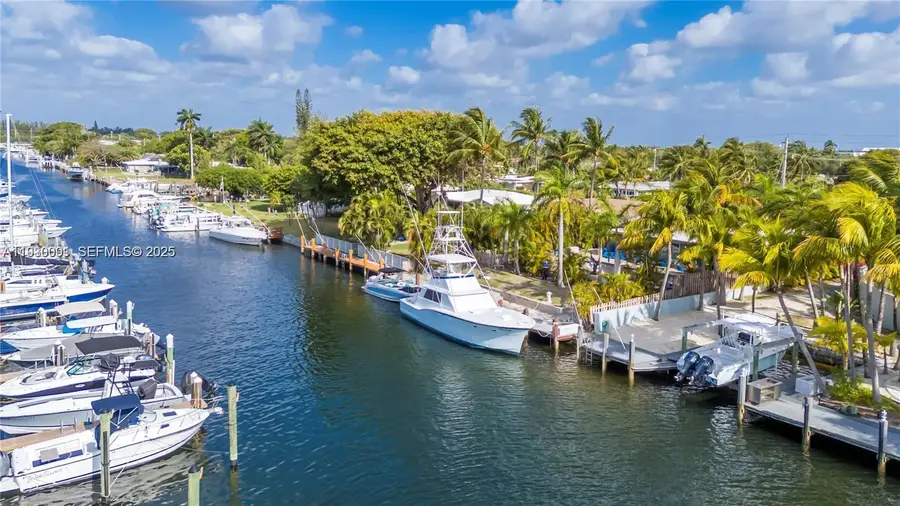 2740 NE 16th St, Pompano Beach, FL 33062 - Image #2