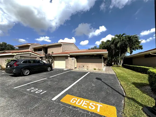 2001 S Saint Andrews Rd #121, Hollywood, FL 33021