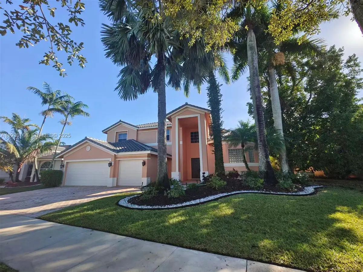 1035 Waterside Cir, Weston, FL 33327 - Image #1