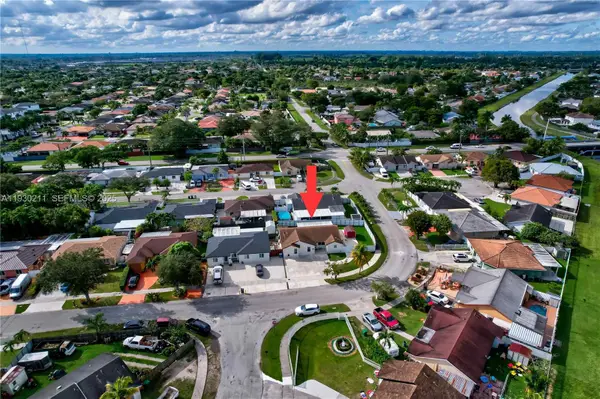 20810 SW 125th Ct Rd, Miami, FL 33177