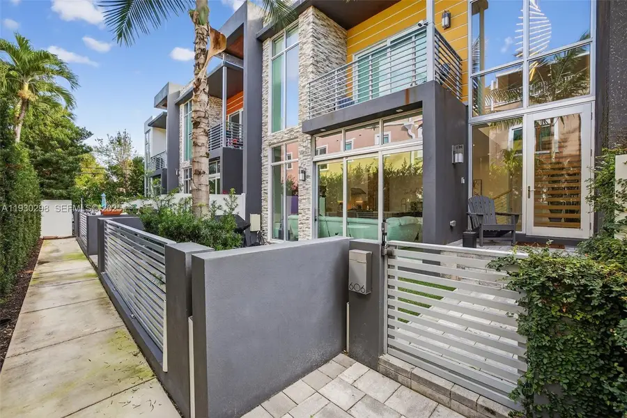 606 NE 8th Ave, Fort Lauderdale, FL 33304 - Image #2