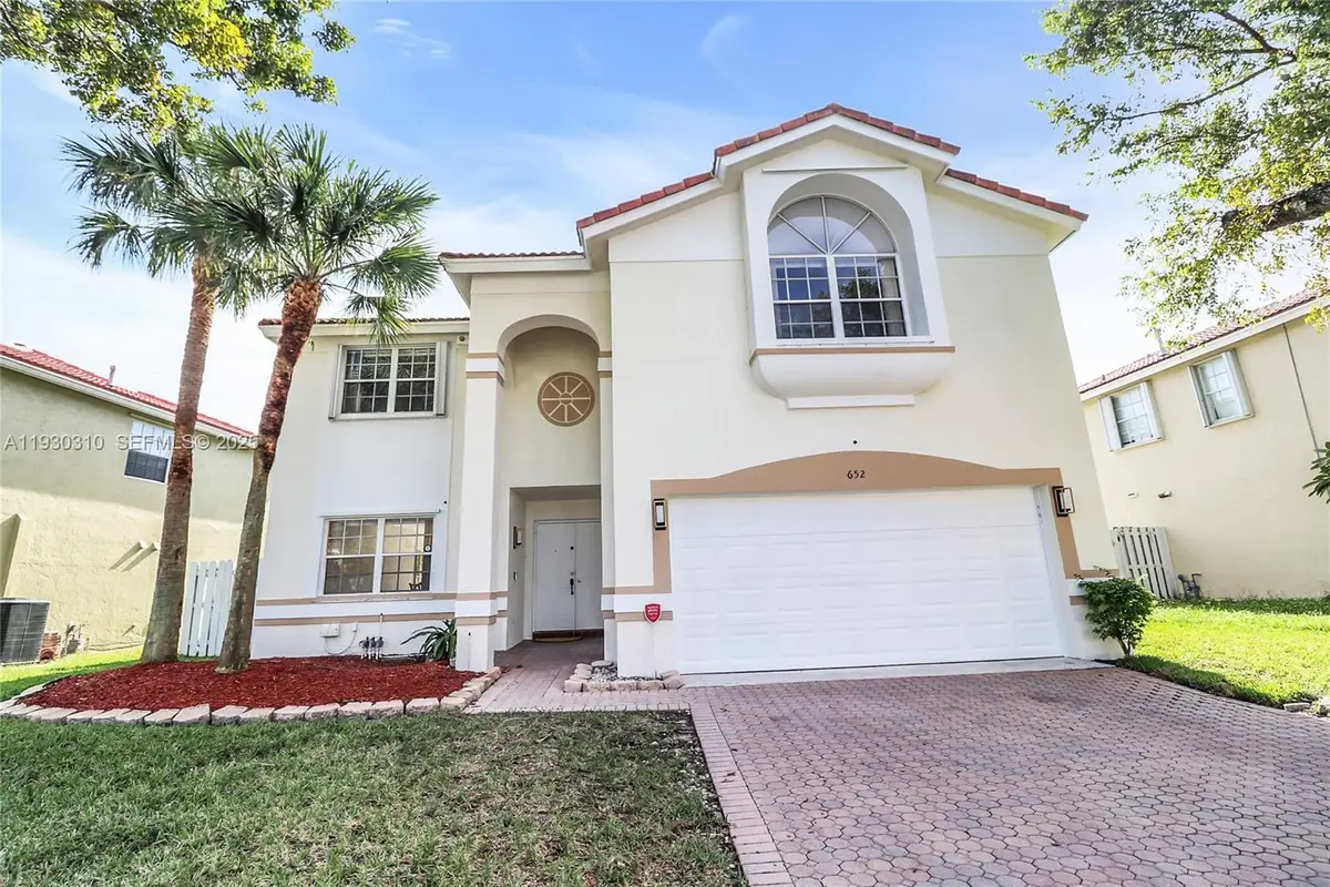 652 NW 133rd Dr, Plantation, FL 33325 - Image #1