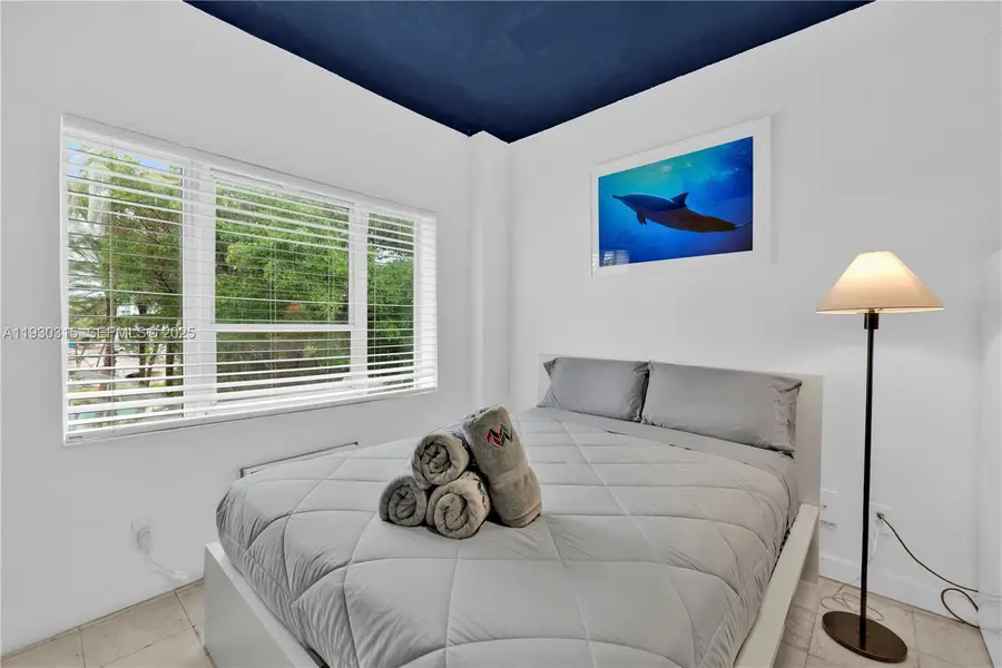 255 W 24th St #302, Miami Beach, FL 33140 - Image #2