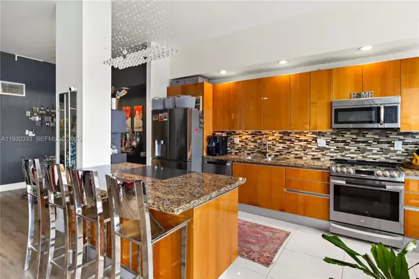 18061 Biscayne Blvd #PH01, Aventura, FL 33160