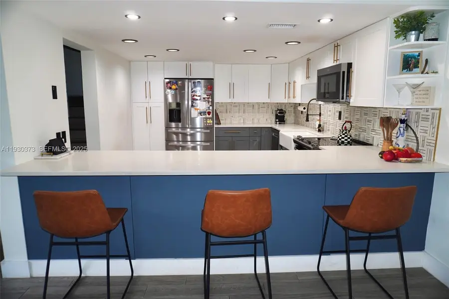 541 NW 98th Ave, Plantation, FL 33324 - Image #3