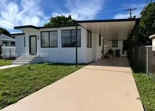 4990 E Palm Ct, Hialeah, FL 33013 - Image #1