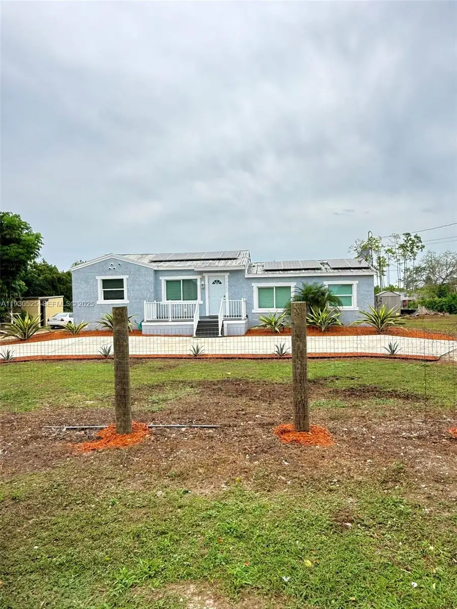 19605 SW 334th St, Homestead, FL 33034 - Image #2