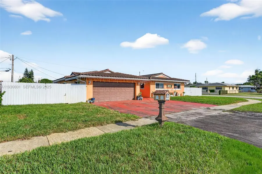 2901 NW 185th St, Miami Gardens, FL 33056 - Image #3