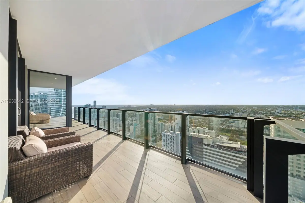 88 SW 7th St #3212, Miami, FL 33130 - #1