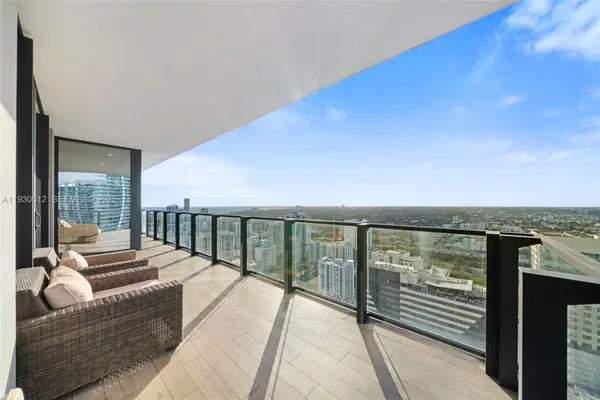 88 SW 7th St #3212, Miami, FL 33130