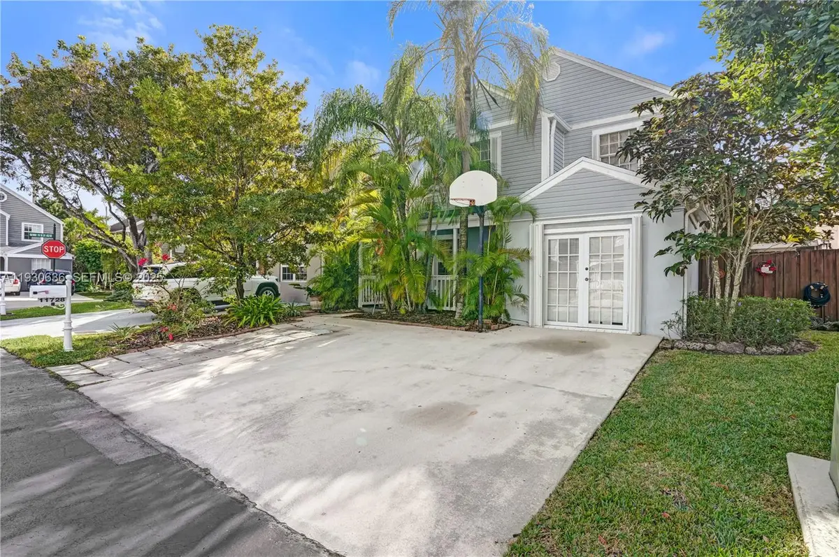 11728 SW 118th Ter, Miami, FL 33186 - Image #1